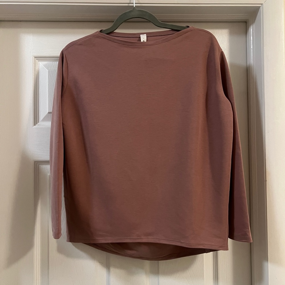 Lululemon boat neck flowy top